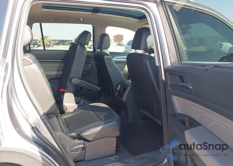 2022 Volkswagen Atlas 3.6L V6 Sel R-Line z USA, uszkodzony, nr VIN 1V2AR2CA2NC518299